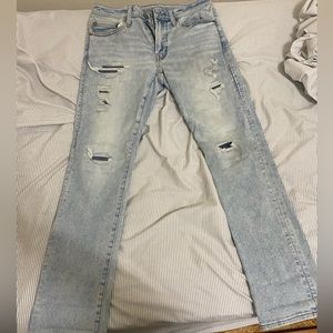 American eagle distressed skinny jeans